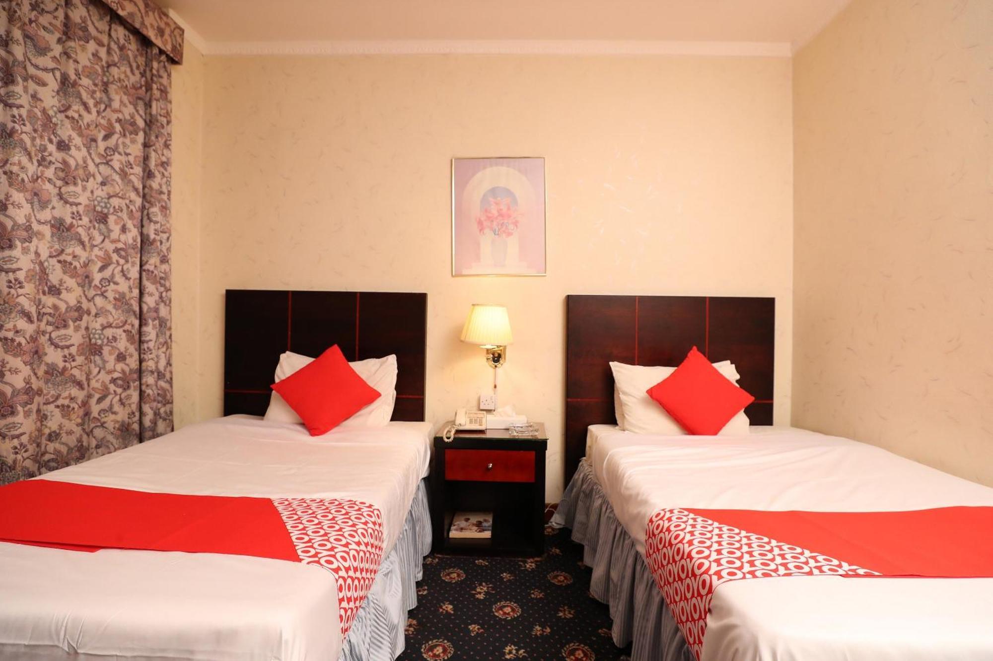 Oyo 112 Semiramis Hotel Манама Екстериор снимка