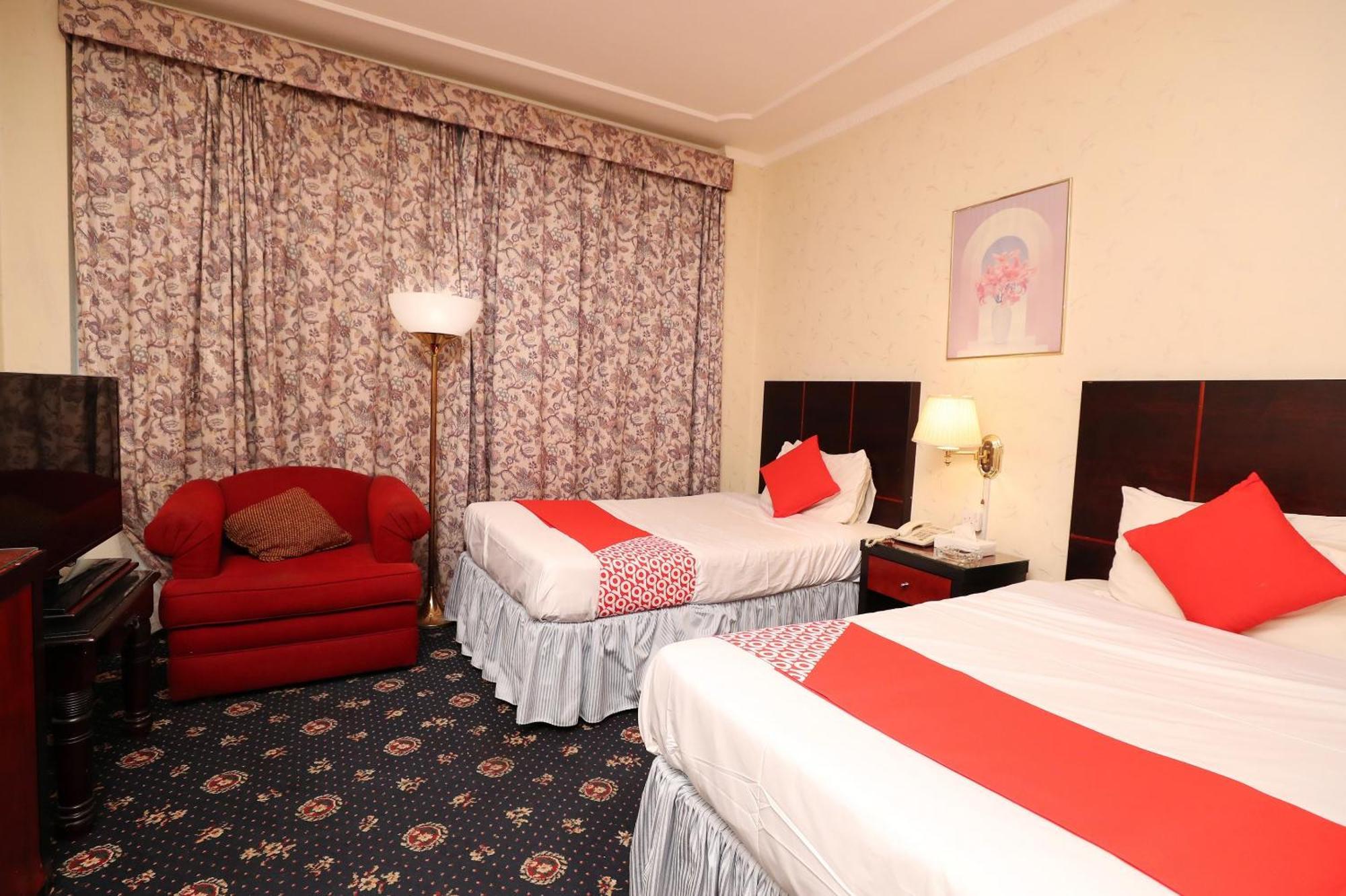 Oyo 112 Semiramis Hotel Манама Екстериор снимка