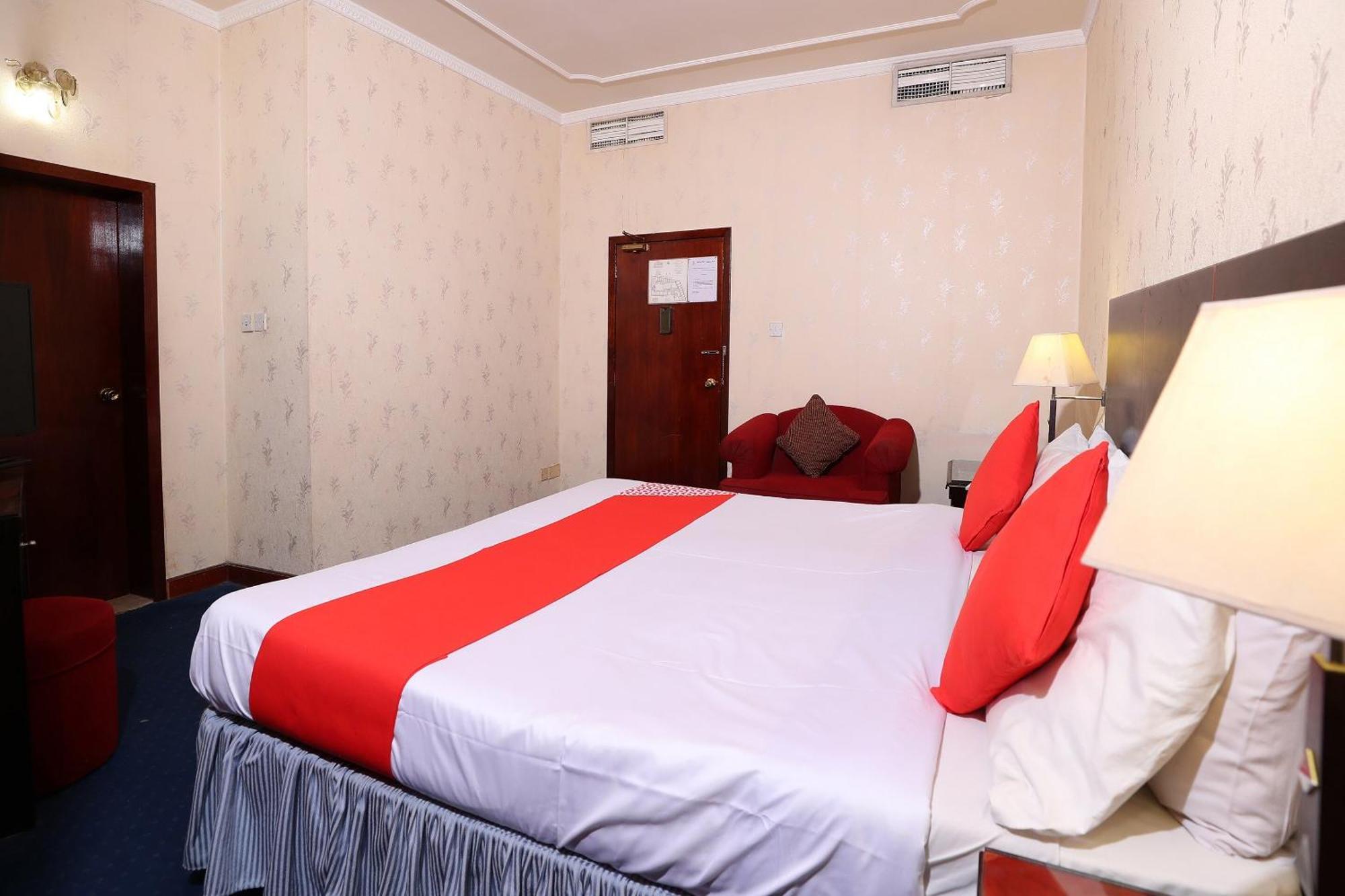 Oyo 112 Semiramis Hotel Манама Екстериор снимка