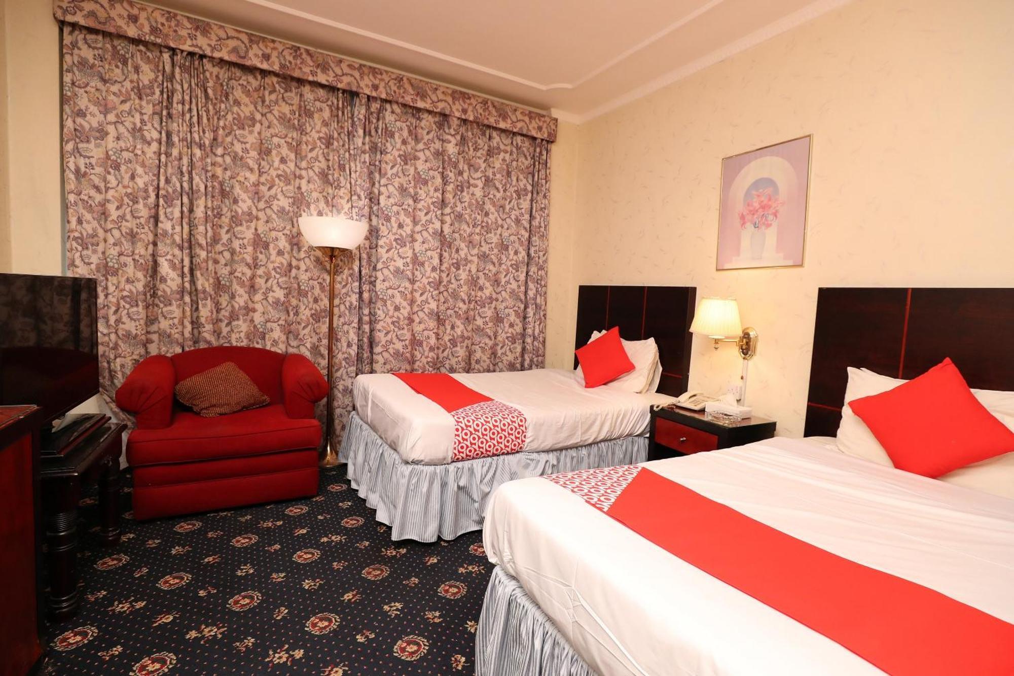 Oyo 112 Semiramis Hotel Манама Екстериор снимка